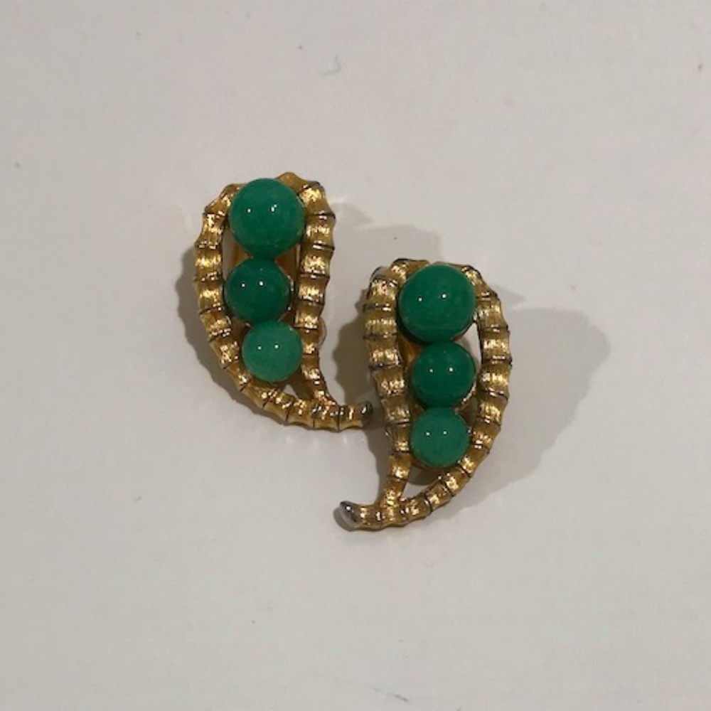 Vintage Earrings Clip On Costume Jewelry